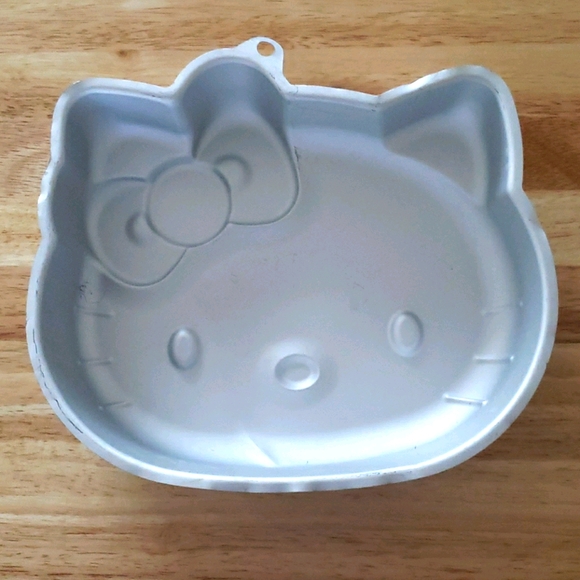 Wilton Hello Kitty Cake Pan